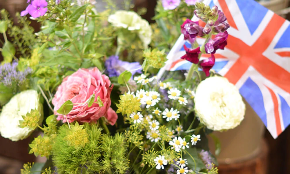 Help your flowers last longer