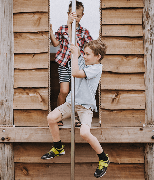 children-play-area-darts-farm-devon_600x700