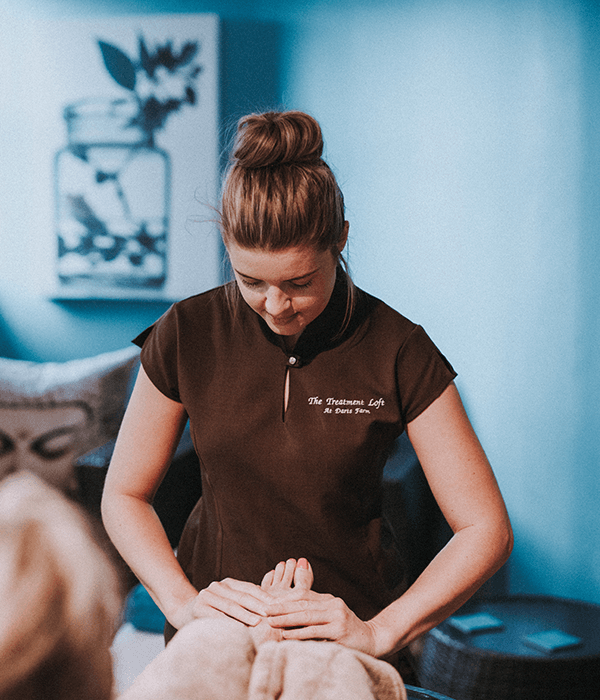 the-treatment-loft-therapist-beauty-massage-darts-farm-devon_600x700