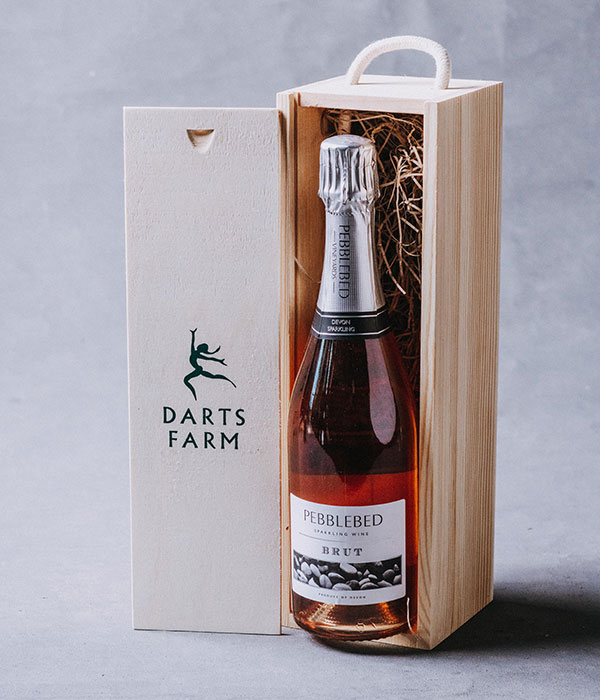 Pebblebed_Sparkling_Wine_Box_Darts_Farm_Devon_600x700