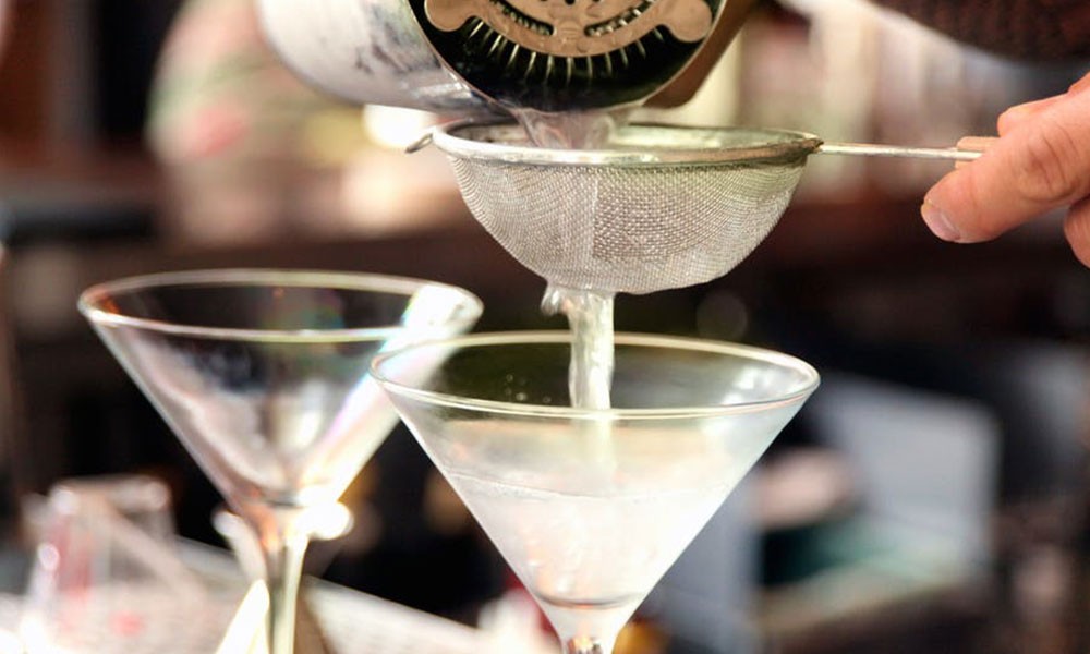Classic Gin Martini Image 2