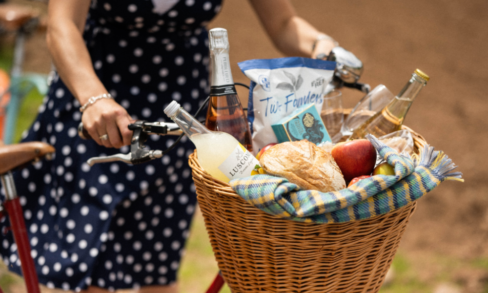 Picnic_Bike_Darts_Farm_Blog_1000x600