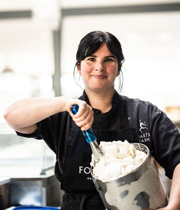 Louise_gelato_darts_farm