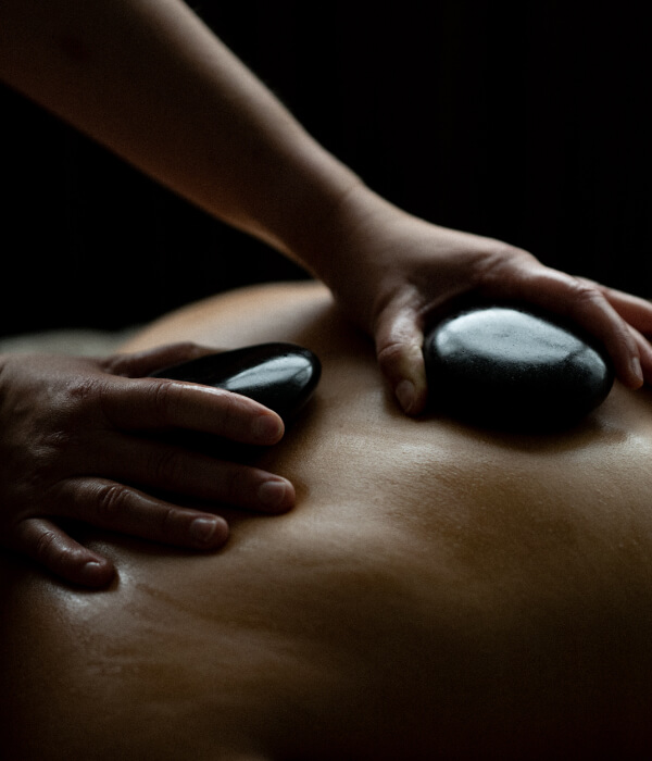 Hot_Stone_Massage_Darts_Farm_Spa_600x700