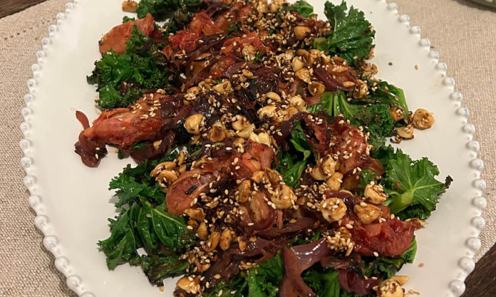 STICKY BLOOD ORANGE & KALE SALAD