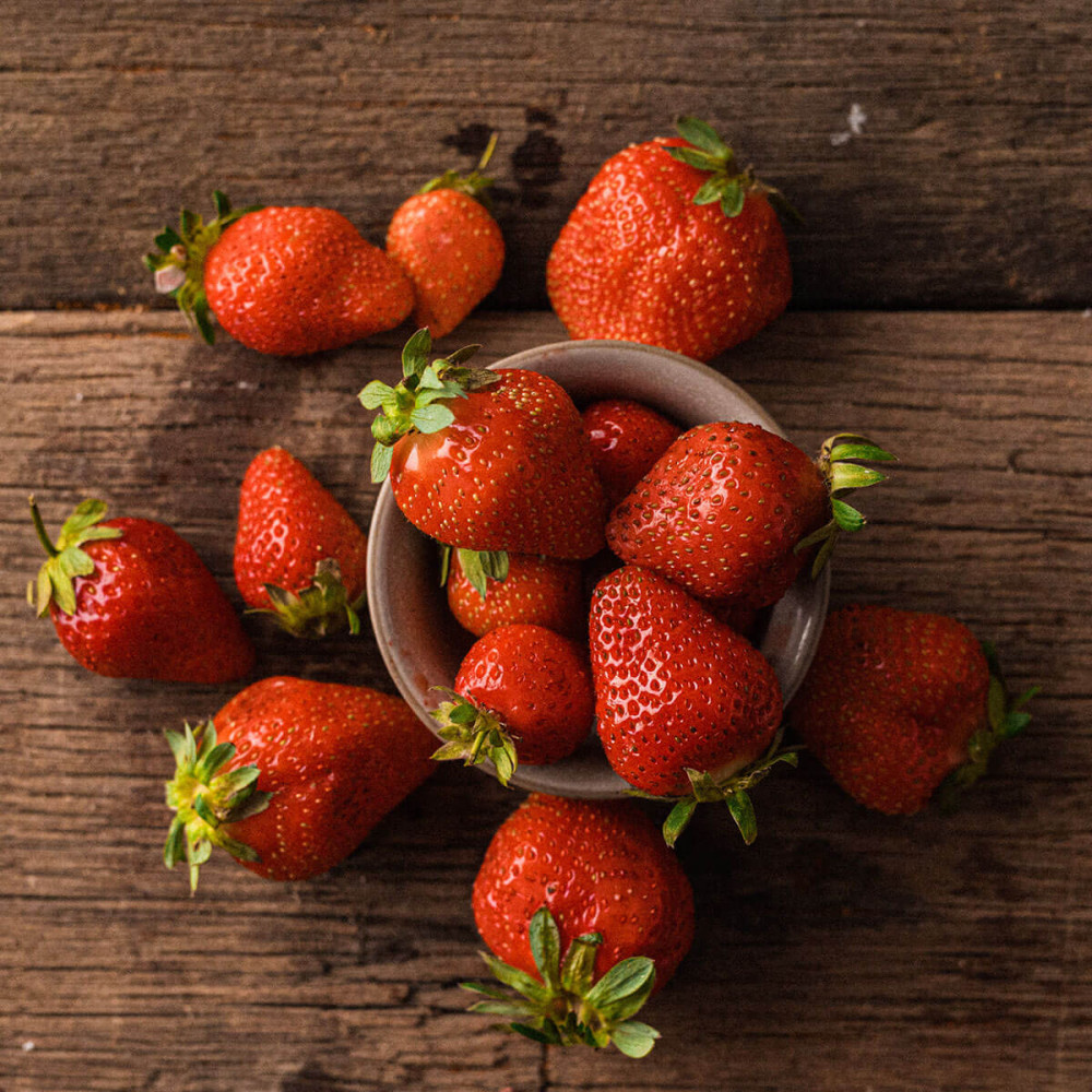 Frozen Chocolate Strawberries Image 1