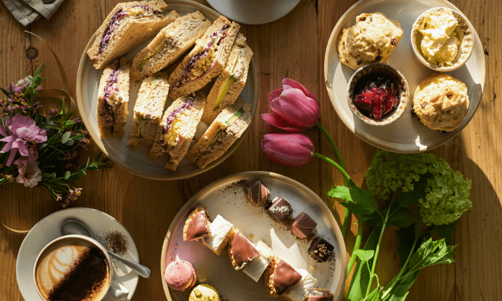 High_Tea_Cow_Cacao_1000x600 (1) (1)